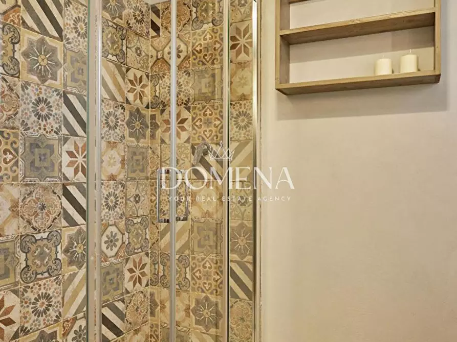 Immagine 25 di Villa in vendita  a Cortona