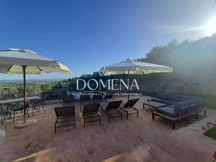 Immagine 5 di Villa in vendita  a Cortona