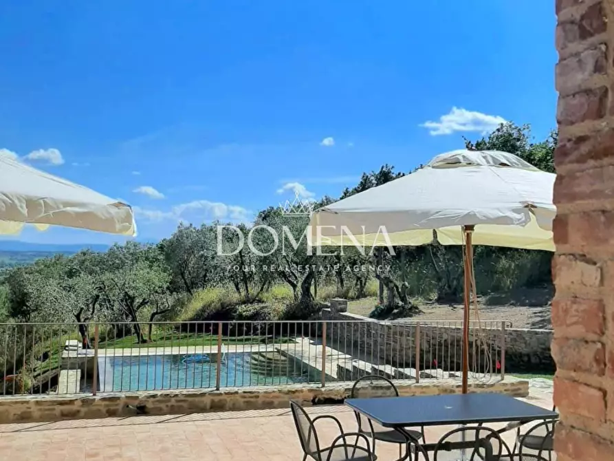 Immagine 6 di Villa in vendita  a Cortona