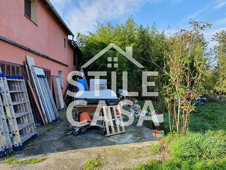 Immagine 9 di Magazzino in vendita  a Fucecchio