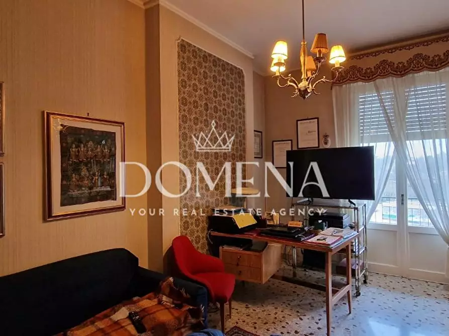 Immagine 14 di Appartamento in vendita  a Siena