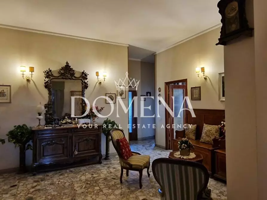 Immagine 3 di Appartamento in vendita  a Siena