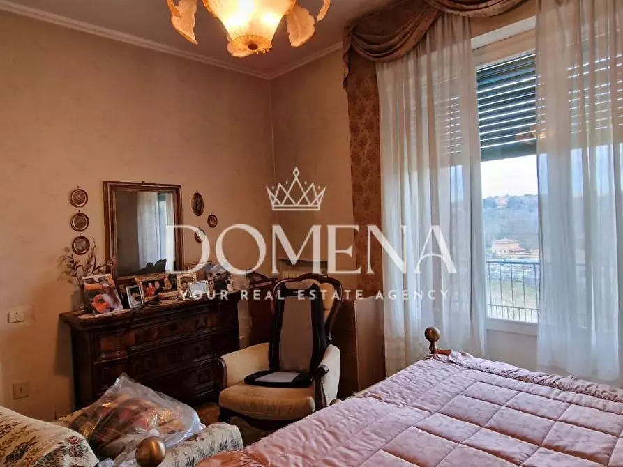 Immagine 11 di Appartamento in vendita  a Siena