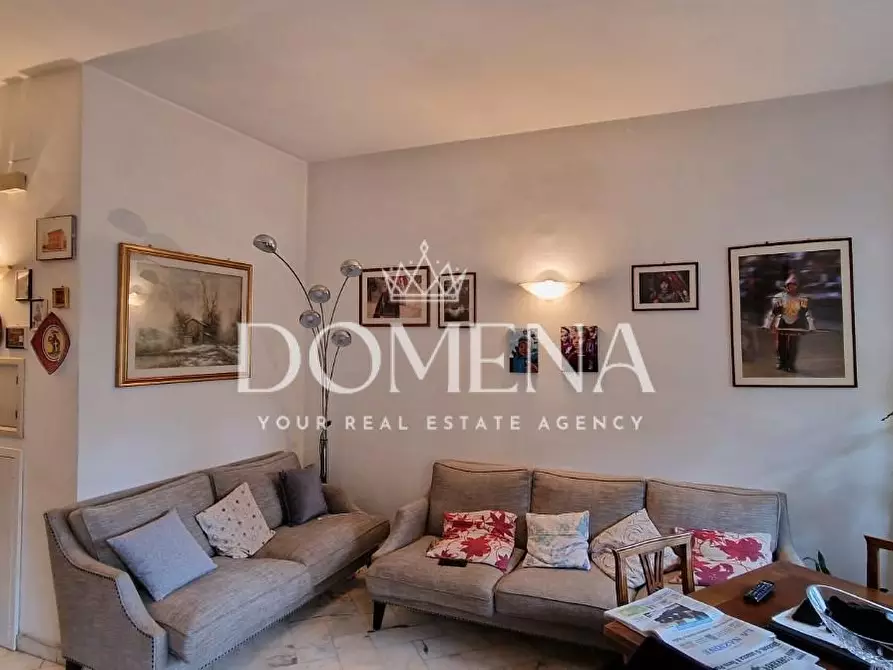 Immagine 2 di Appartamento in vendita  a Siena