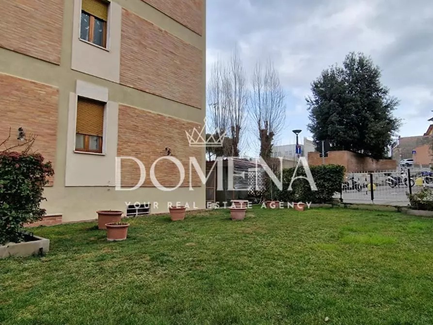 Immagine 12 di Appartamento in vendita  a Siena