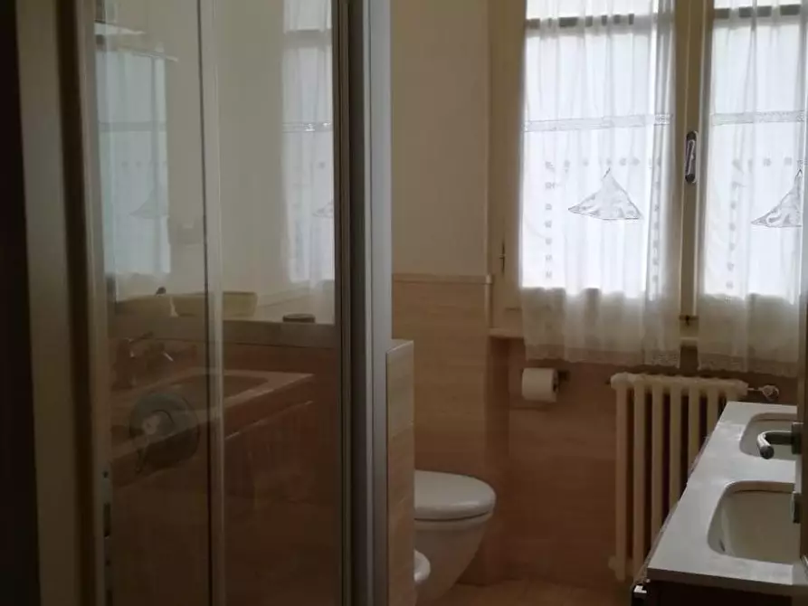 Immagine 4 di Villa in affitto  a Forte Dei Marmi