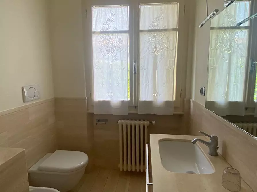 Immagine 19 di Villa in affitto  a Forte Dei Marmi