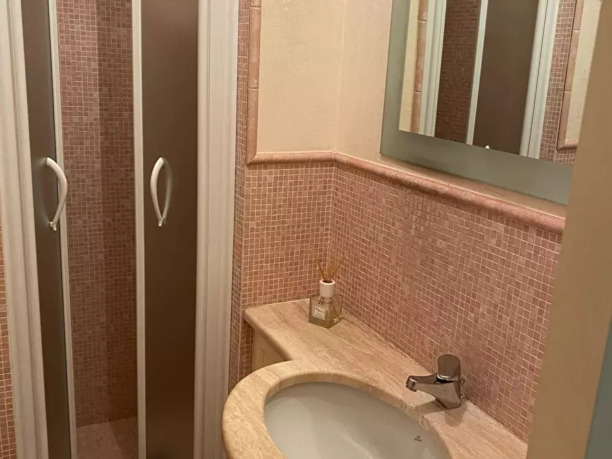 Immagine 9 di Appartamento in affitto  a Forte Dei Marmi