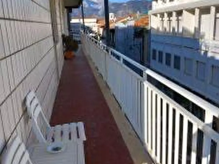 Immagine 2 di Appartamento in affitto  a Forte Dei Marmi