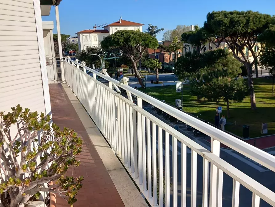 Immagine 8 di Appartamento in affitto  a Forte Dei Marmi