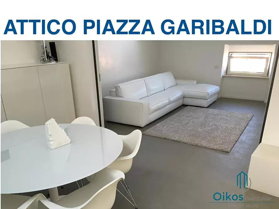 Immagine 20 di Mansarda in vendita  a Forte Dei Marmi