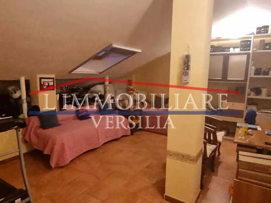 Immagine 21 di Villetta a schiera in vendita  a Carrara