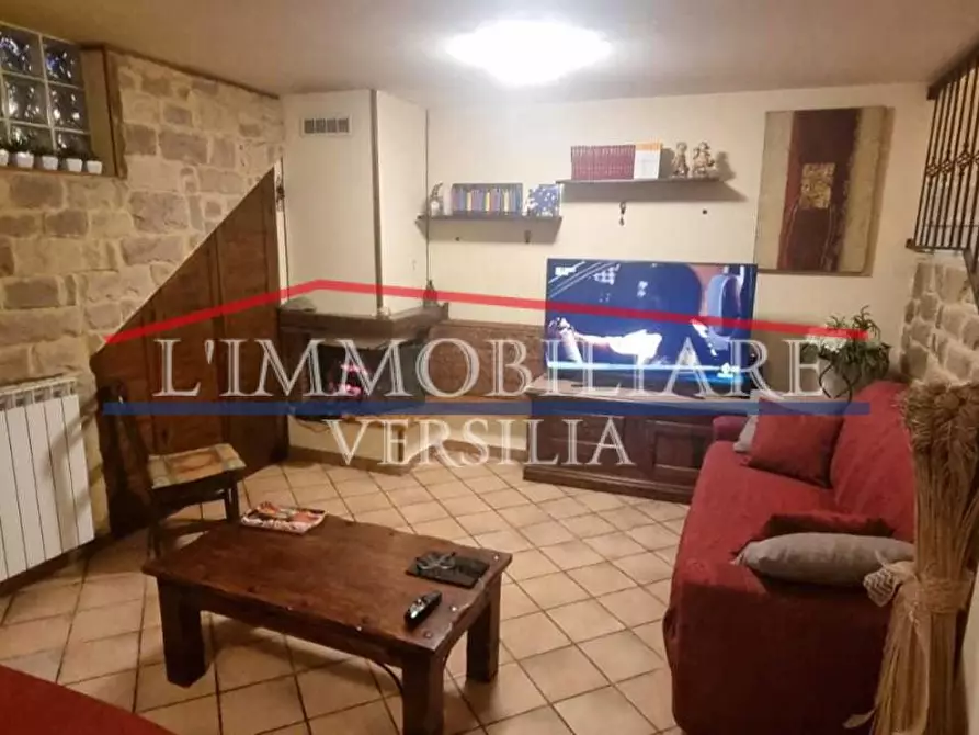 Immagine 29 di Villetta a schiera in vendita  a Carrara