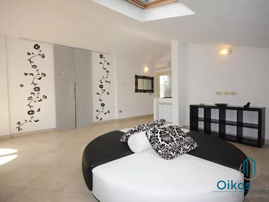 Immagine 14 di Villa in affitto  a Forte Dei Marmi