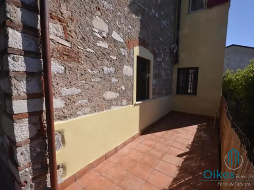 Immagine 3 di Casa indipendente in affitto  a Seravezza