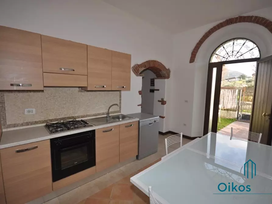 Immagine 5 di Casa indipendente in affitto  a Seravezza