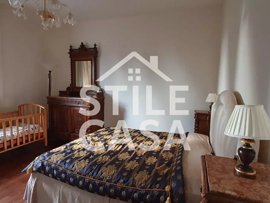 Immagine 41 di Villa in vendita  a Pescia