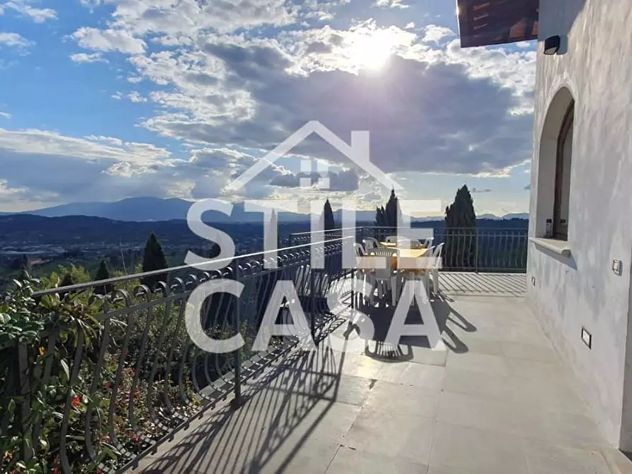 Immagine 58 di Villa in vendita  a Pescia