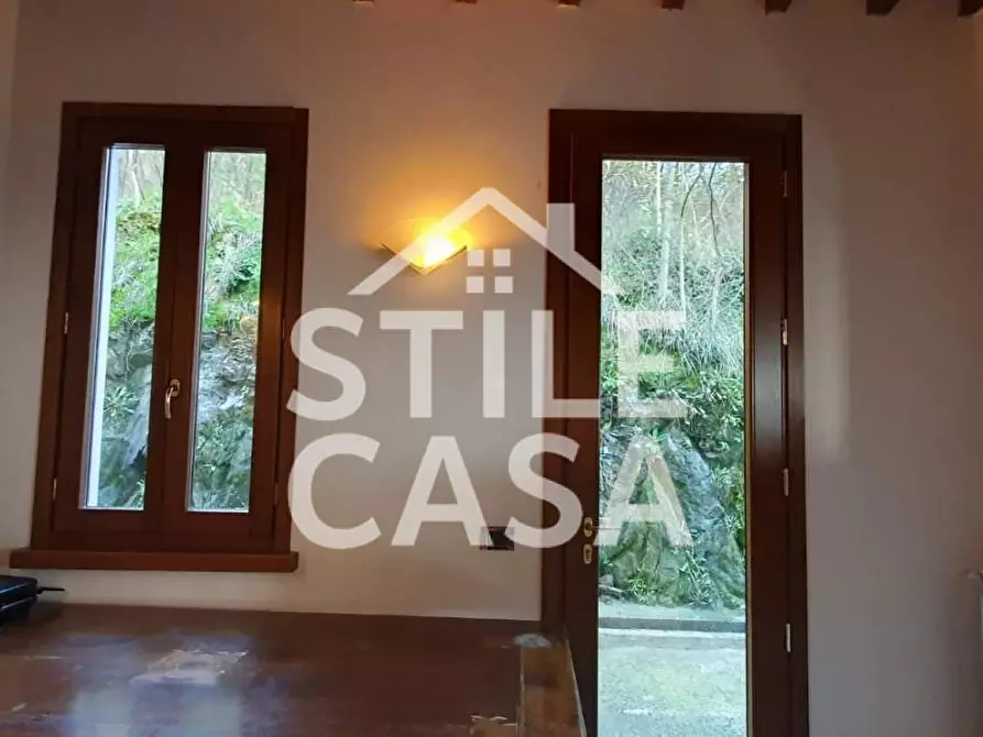 Immagine 47 di Villa in vendita  a Pescia