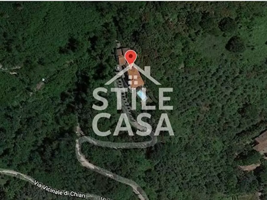 Immagine 3 di Villa in vendita  a Pescia