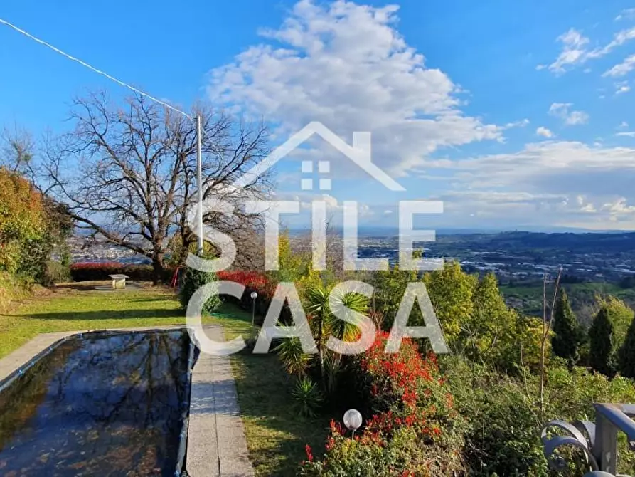 Immagine 59 di Villa in vendita  a Pescia