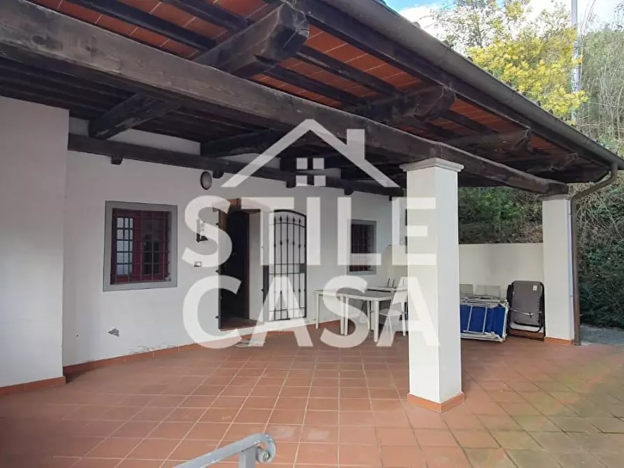 Immagine 26 di Villa in vendita  a Pescia