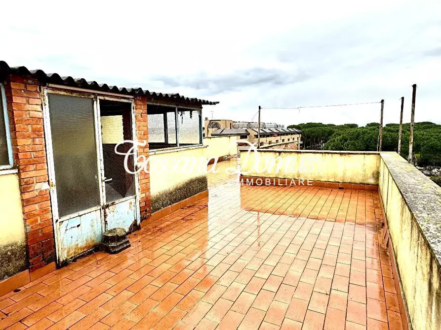 Immagine 2 di Appartamento in vendita  a Siena