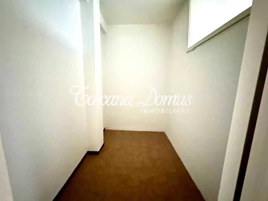 Immagine 19 di Appartamento in vendita  a Siena