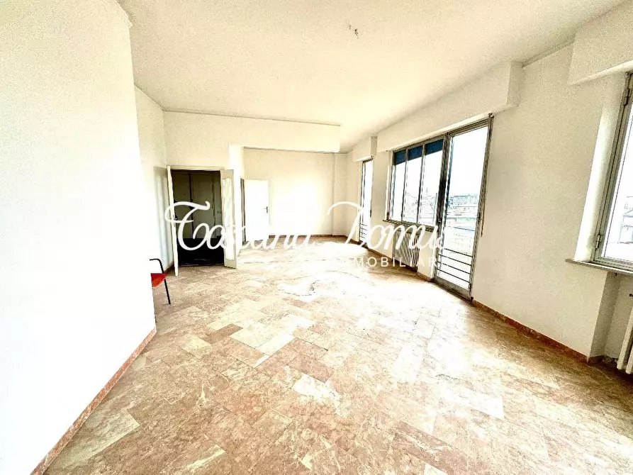 Immagine 13 di Appartamento in vendita  a Siena