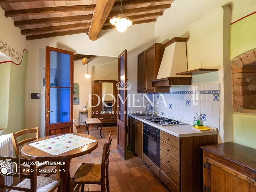 Immagine 29 di Casa colonica in vendita  a Siena