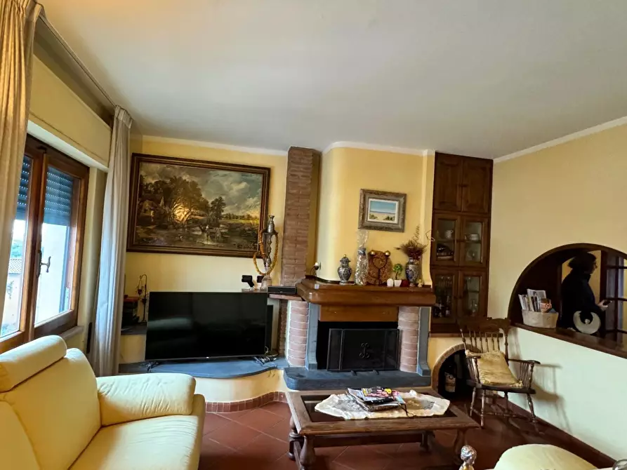 Immagine 27 di Appartamento in vendita  a Seravezza