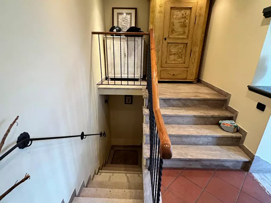 Immagine 11 di Appartamento in vendita  a Seravezza