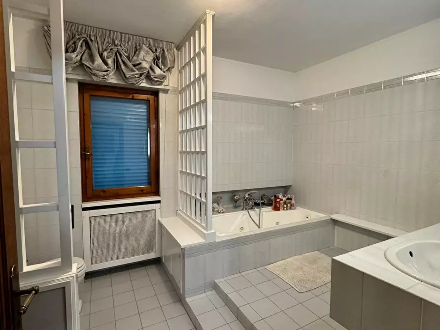 Immagine 7 di Appartamento in vendita  a Seravezza