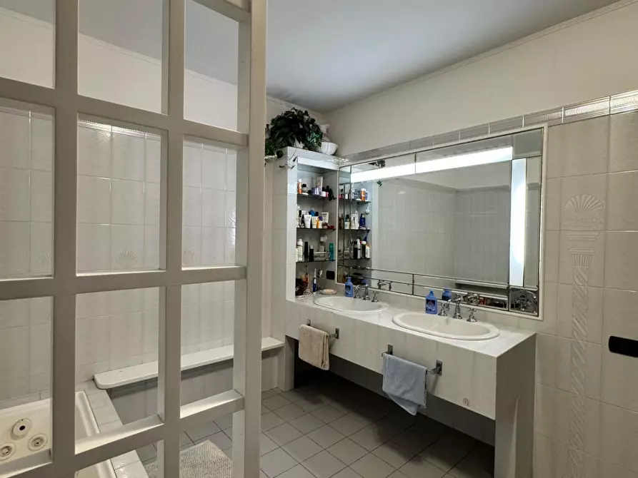 Immagine 6 di Appartamento in vendita  a Seravezza