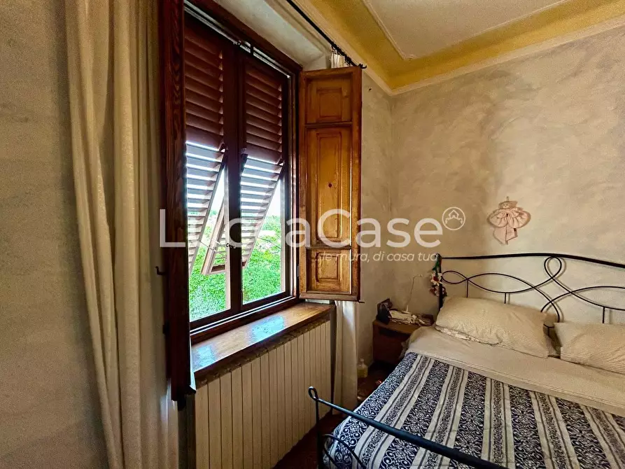 Immagine 17 di Appartamento in vendita  a Lucca