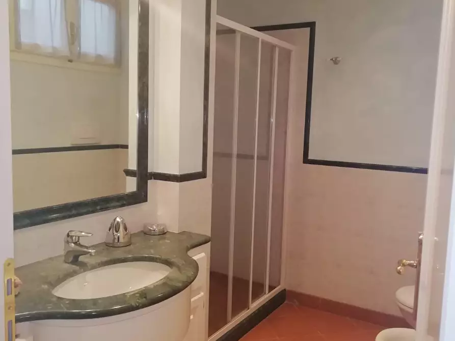 Immagine 18 di Villa in affitto  a Forte Dei Marmi