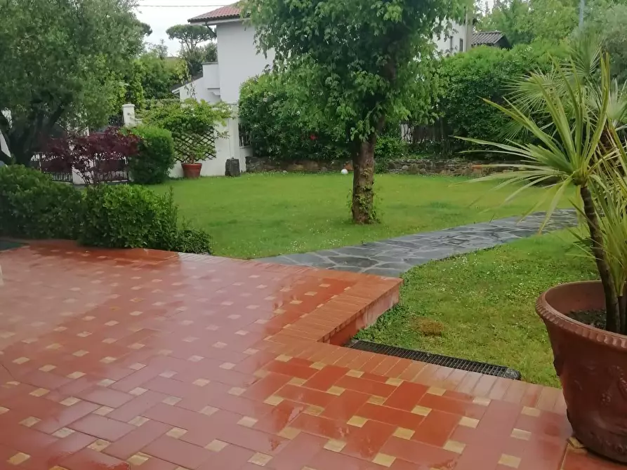 Immagine 5 di Villa in affitto  a Forte Dei Marmi