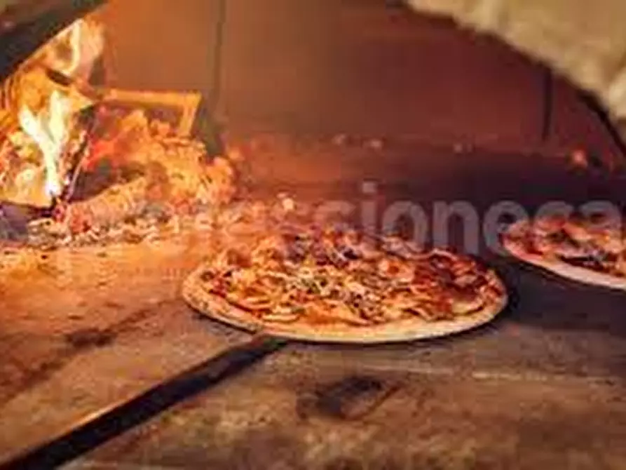 Immagine 4 di Bar / Ristorante in vendita  a Pisa