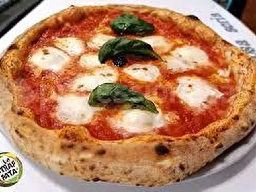 Immagine 12 di Bar / Ristorante in vendita  a Pisa