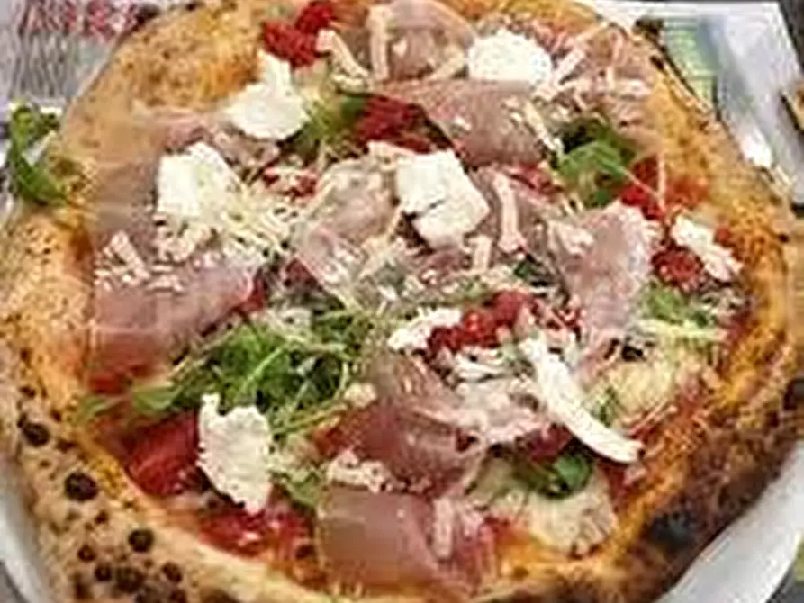 Immagine 7 di Bar / Ristorante in vendita  a Pisa