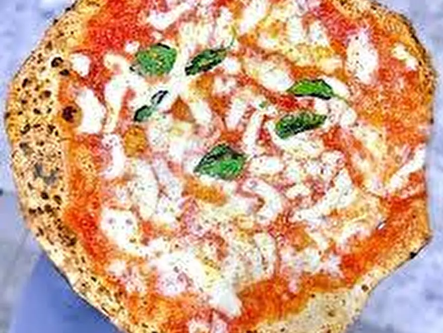 Immagine 6 di Bar / Ristorante in vendita  a Pisa