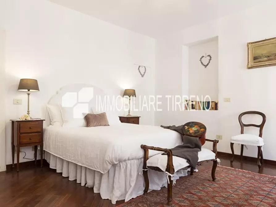 Immagine 8 di Porzione di casa in vendita  a Massa