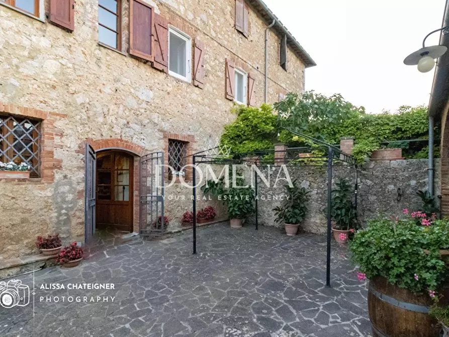 Immagine 44 di Casa colonica in vendita  a Monteriggioni