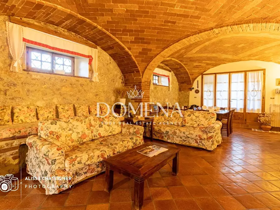 Immagine 40 di Casa colonica in vendita  a Monteriggioni