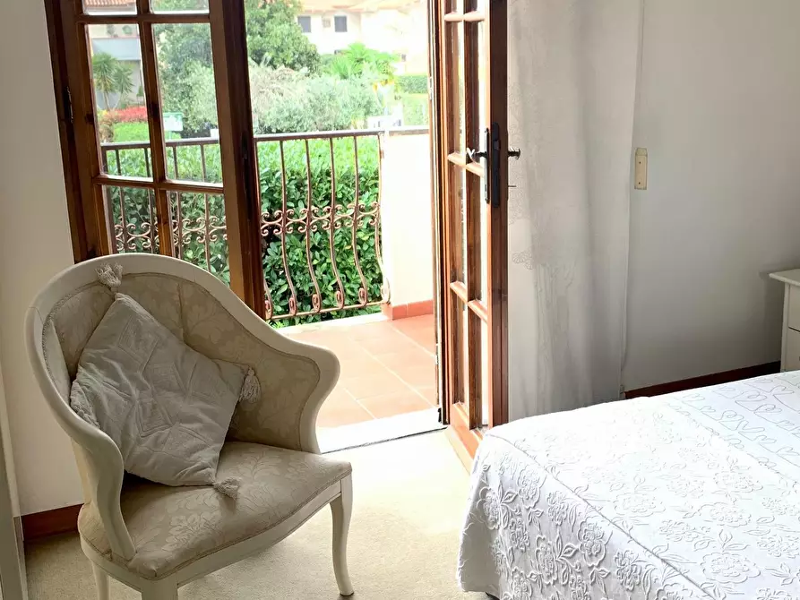 Immagine 8 di Appartamento in affitto  a Seravezza