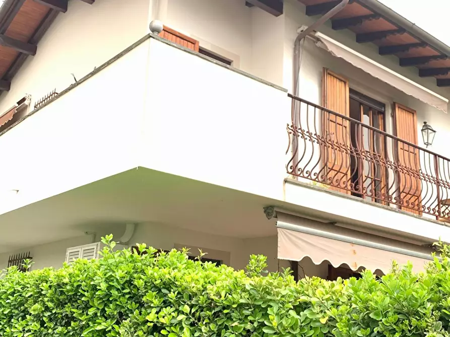 Immagine 34 di Appartamento in affitto  a Seravezza