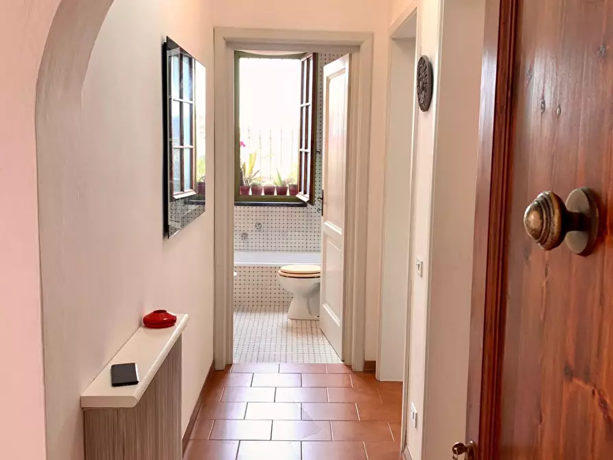 Immagine 3 di Appartamento in affitto  a Seravezza