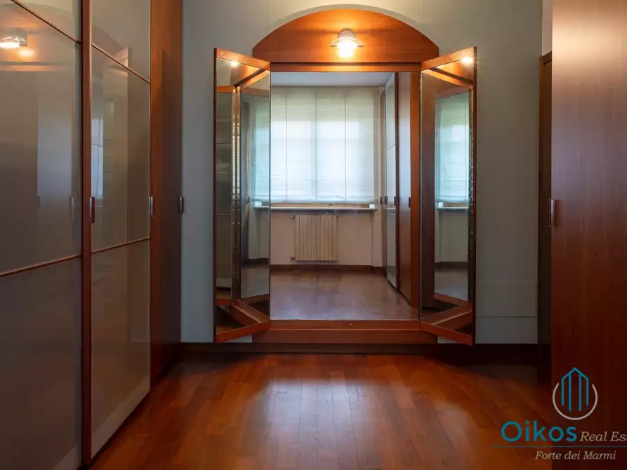 Immagine 17 di Villa in affitto  a Forte Dei Marmi