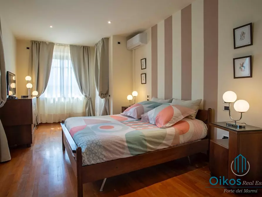 Immagine 12 di Villa in affitto  a Forte Dei Marmi