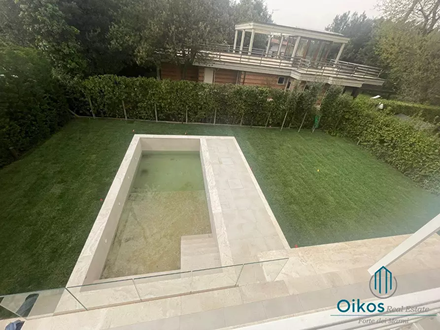 Immagine 5 di Villa in affitto  a Pietrasanta